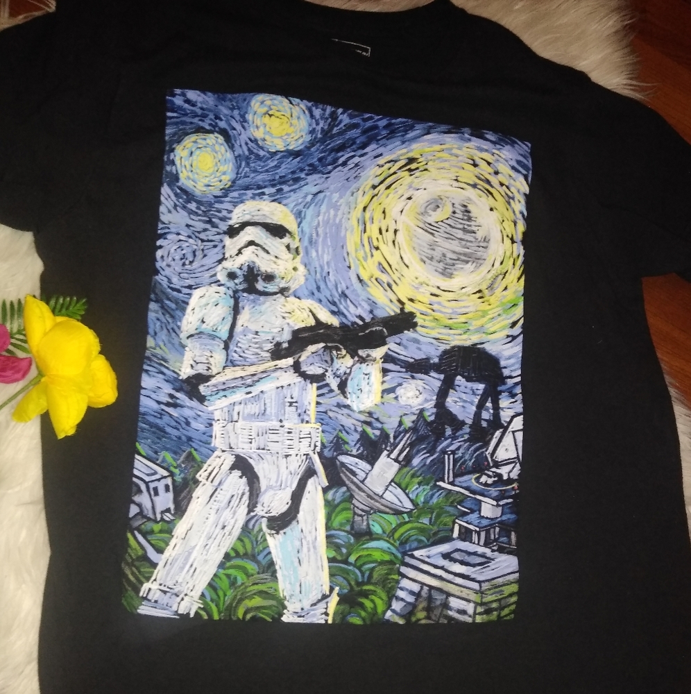 Like new! Star wars boys top size M